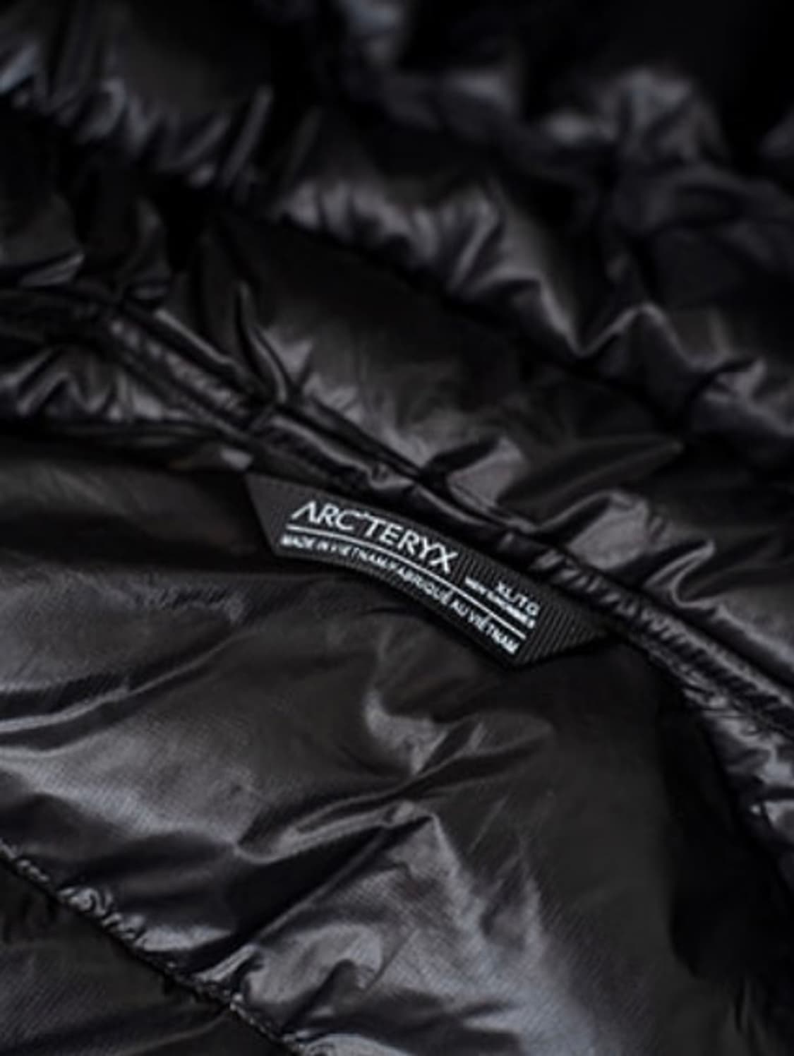 가격제시) 팝니다Arc'teryx Cerium LT Hood Jacket 상품이미지2