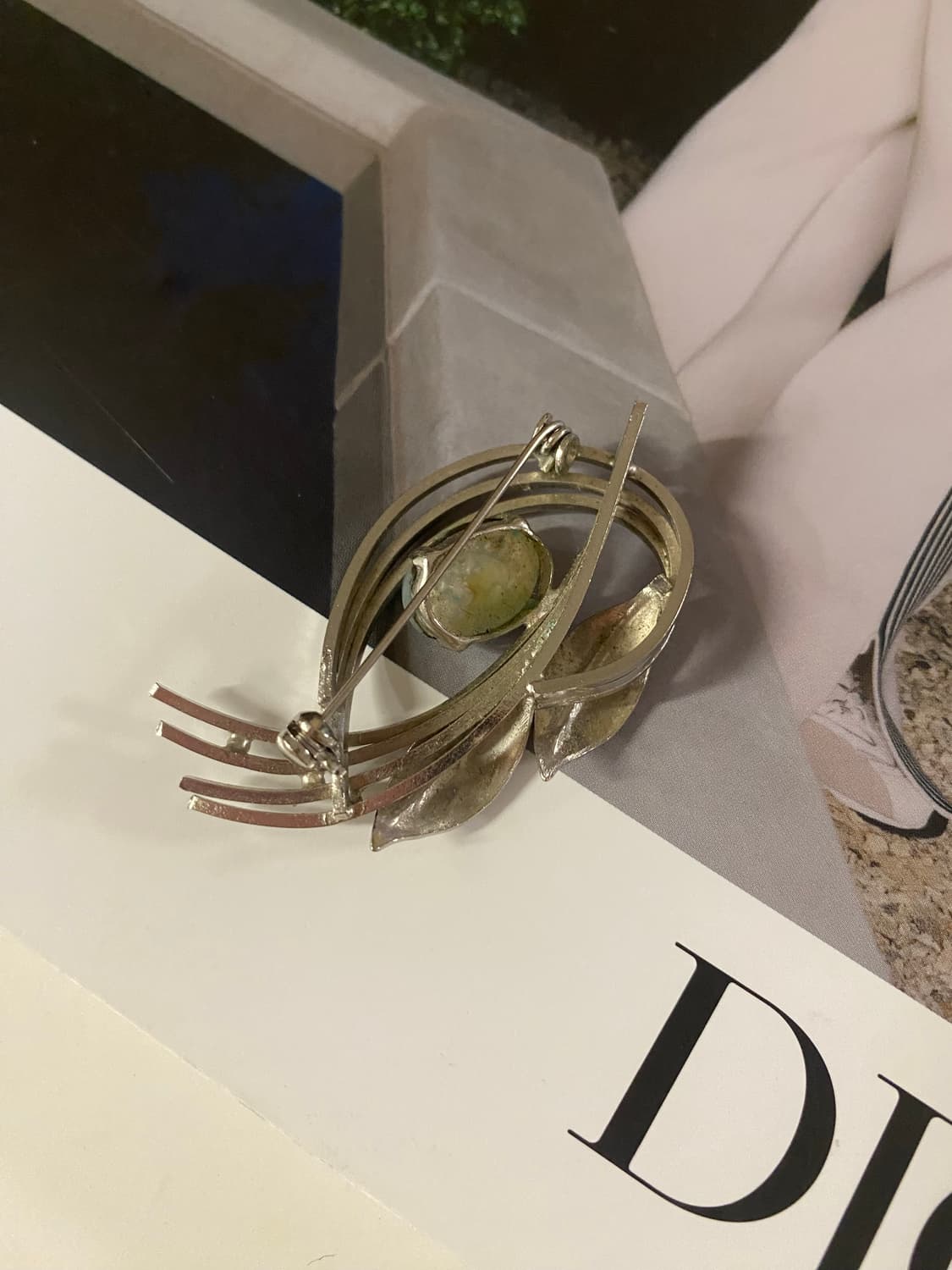 실버톤 오로라 브로치 상품이미지3