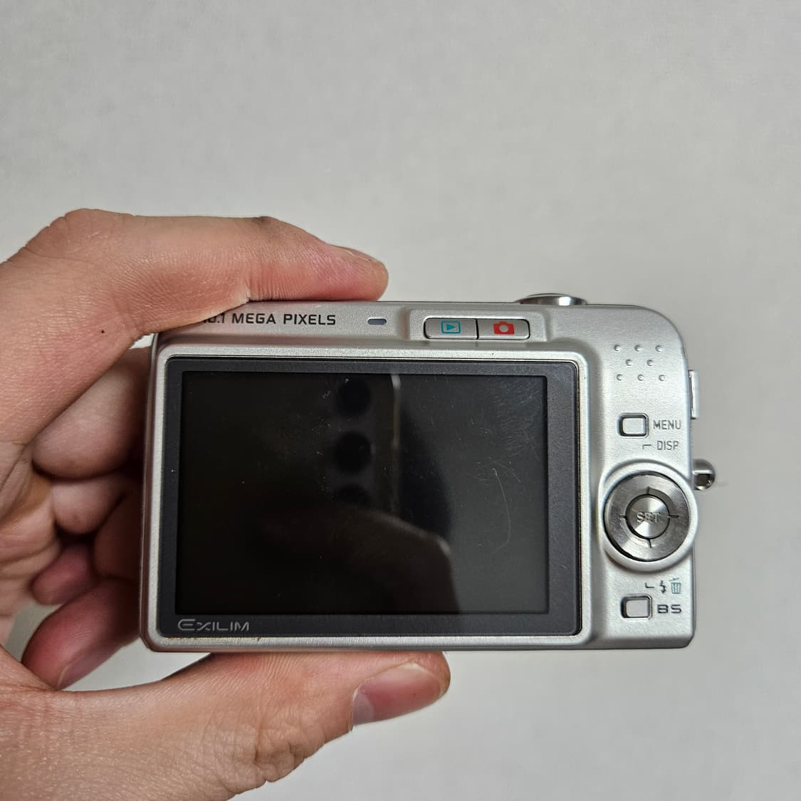 [은채 디카] 카시오 엑슬림 EX-Z1050 실버 디카 르세라핌 상품이미지3