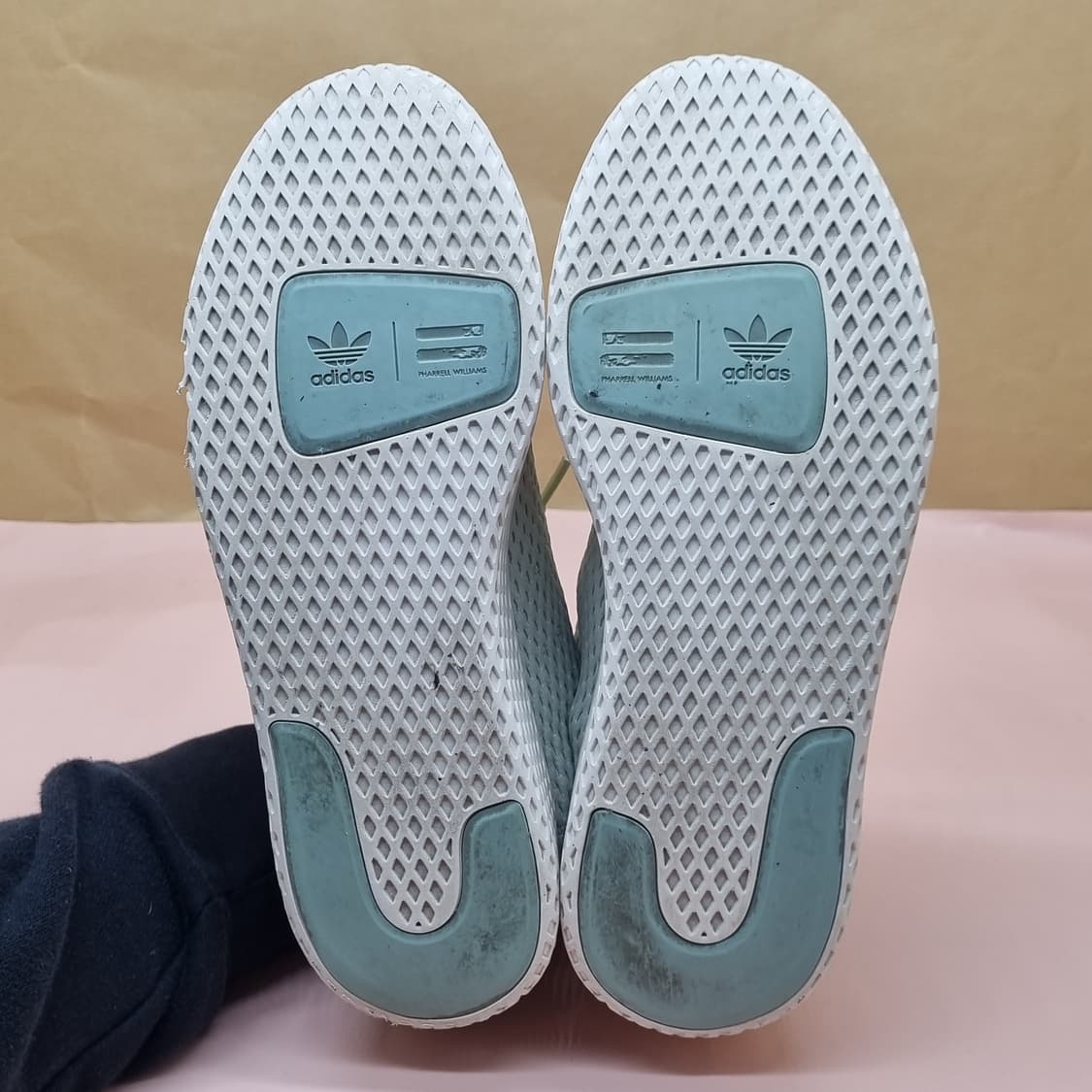 아디다스 테니스hu 운동화 245 상품이미지3