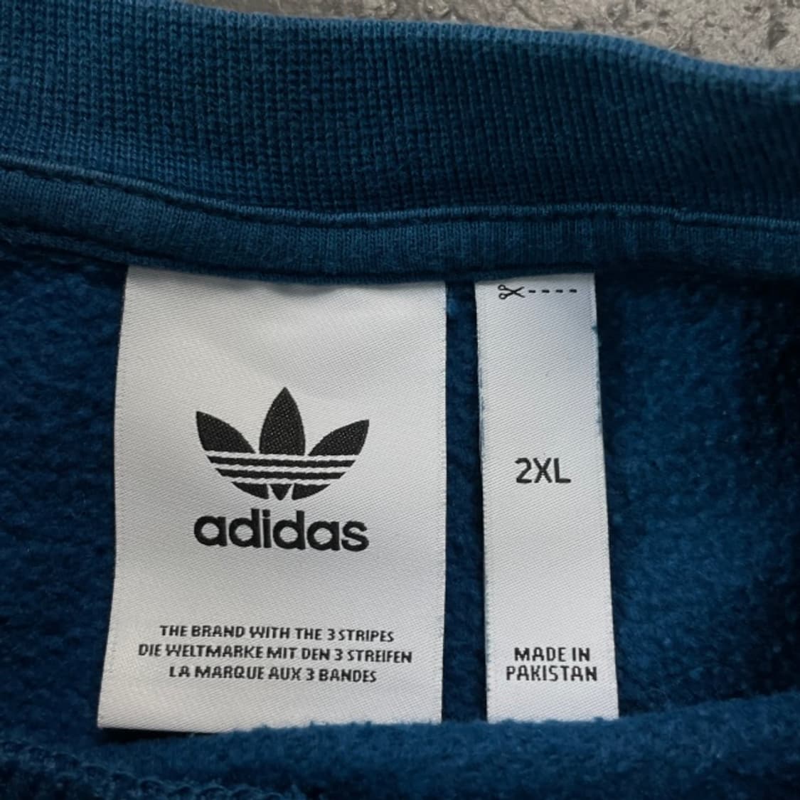 105 아디다스 맨투맨  상품이미지3