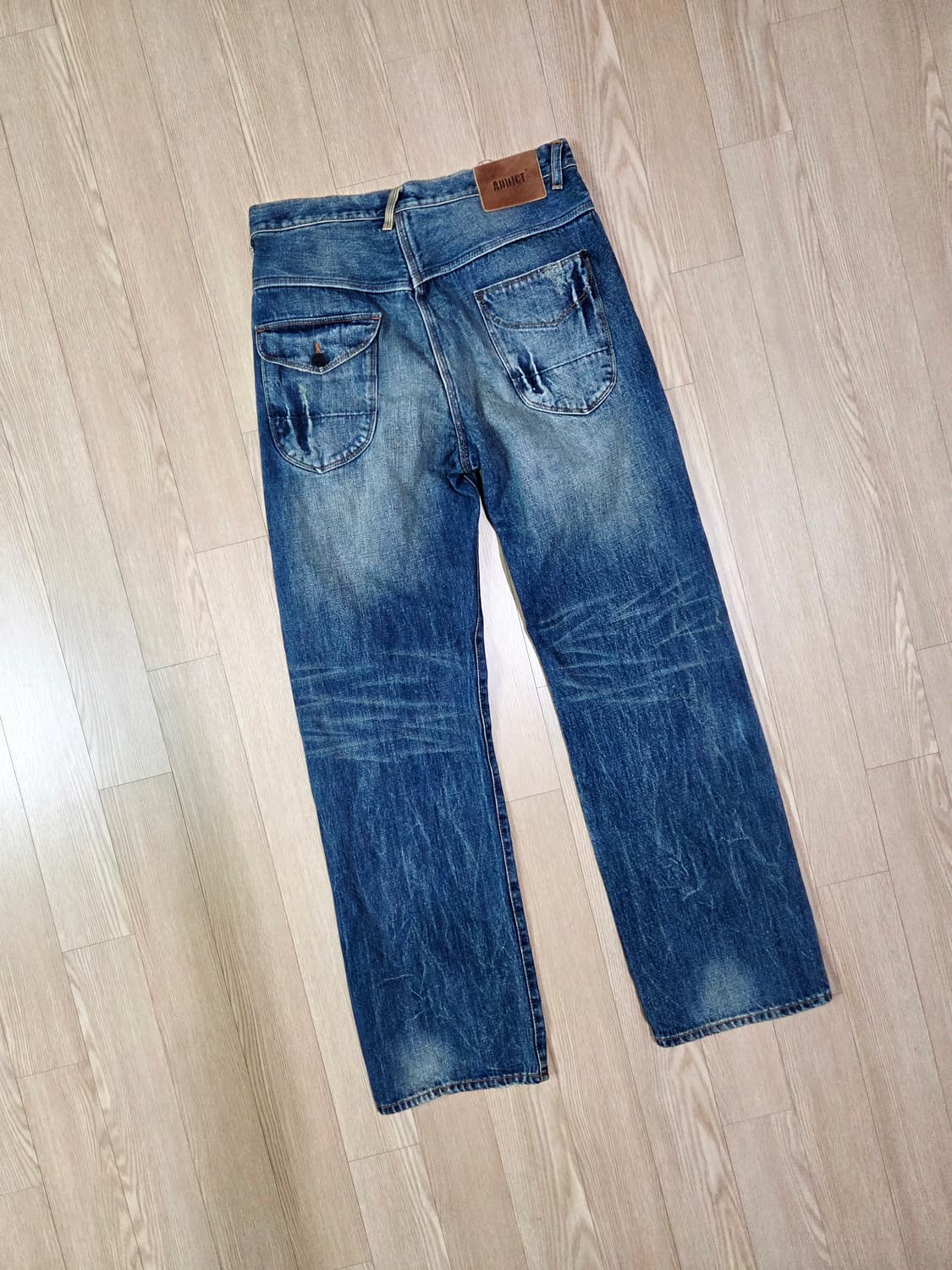 ADDICT 블루 워싱 포켓 디테일 데님 팬츠 상품이미지6