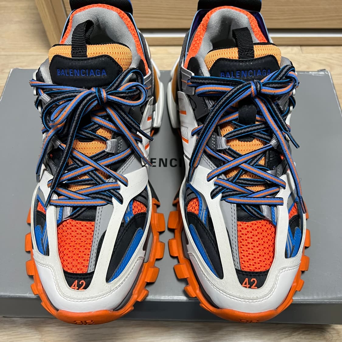 발렌시아가 트랙 스니커즈 오렌지 그레이 42사이즈 상품이미지2