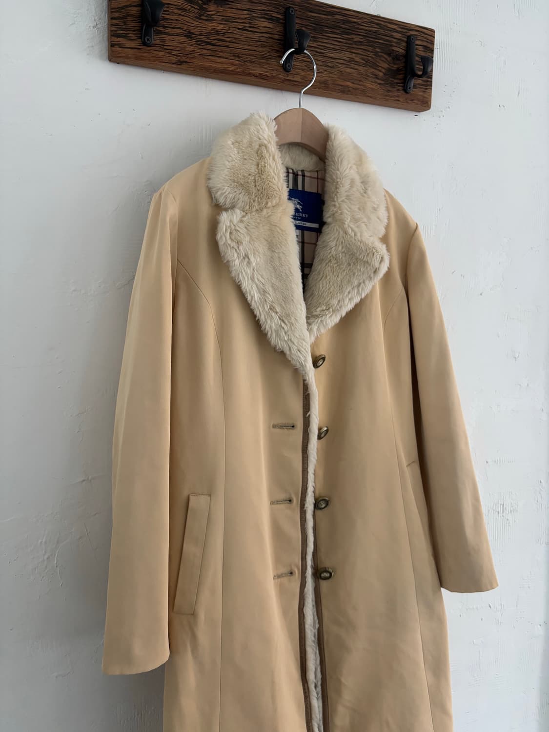 Burberry 버버리 옐로우 시어링  롱 코트 상품이미지8