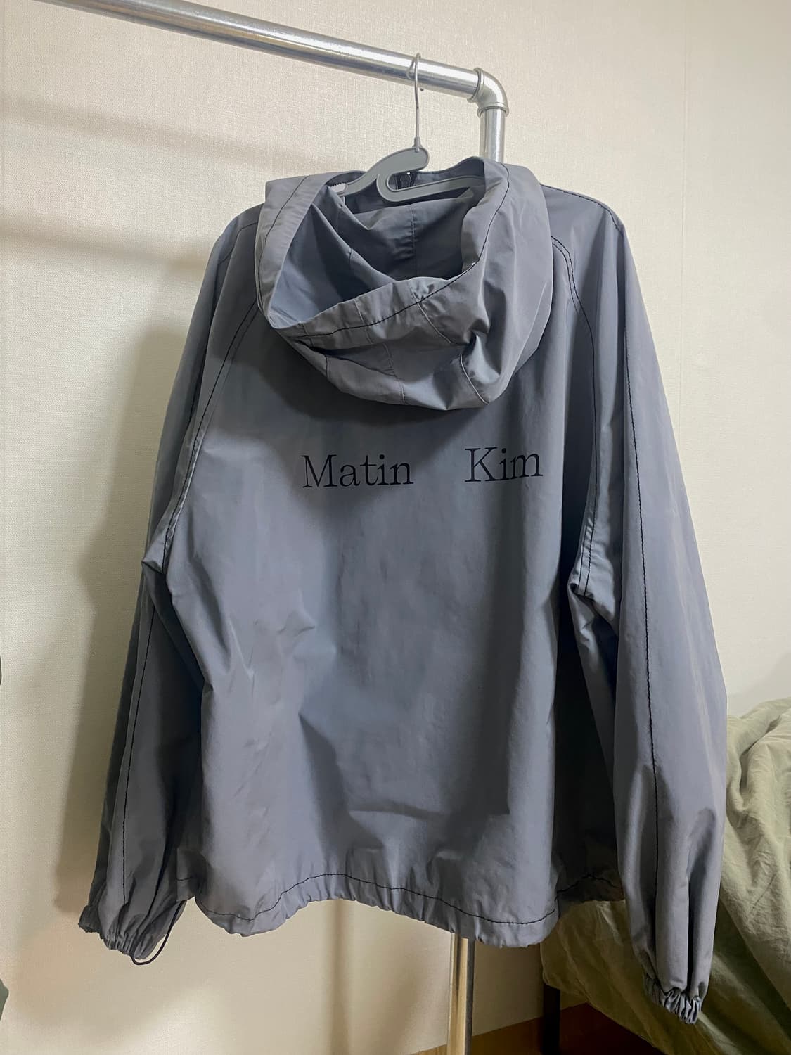 마뗑킴 LOGO HOODY JACKET IN GREY 상품이미지3
