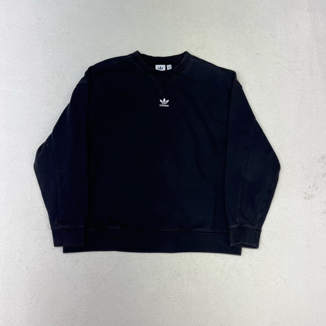 Adidas black center logo mtm 상품이미지4