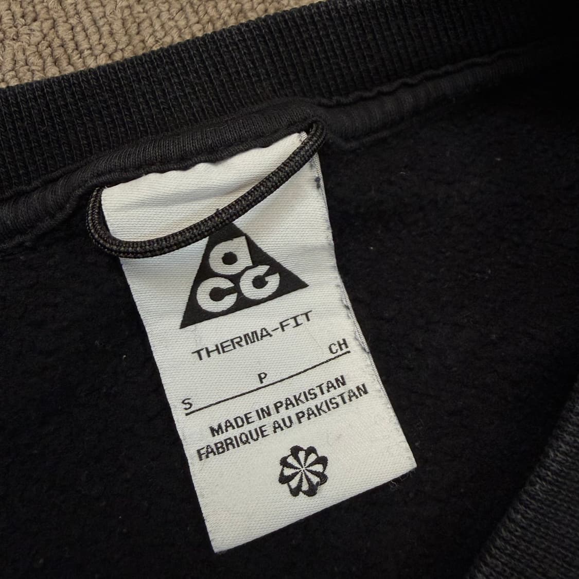 nike acg 나이키 써마핏 맨투맨  상품이미지3