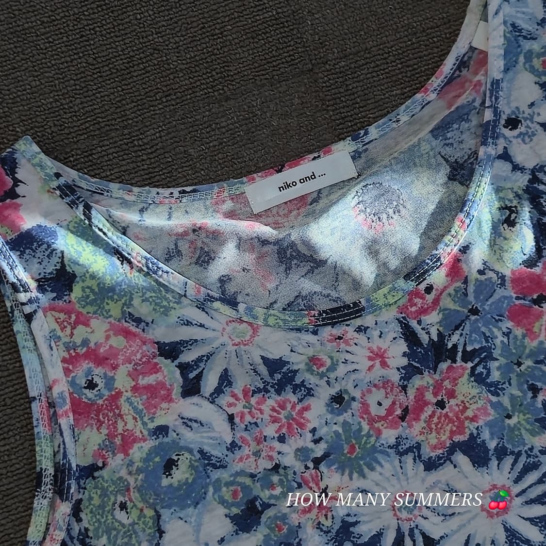 Niko and 플라워 패턴 슬리브리스  상품이미지3