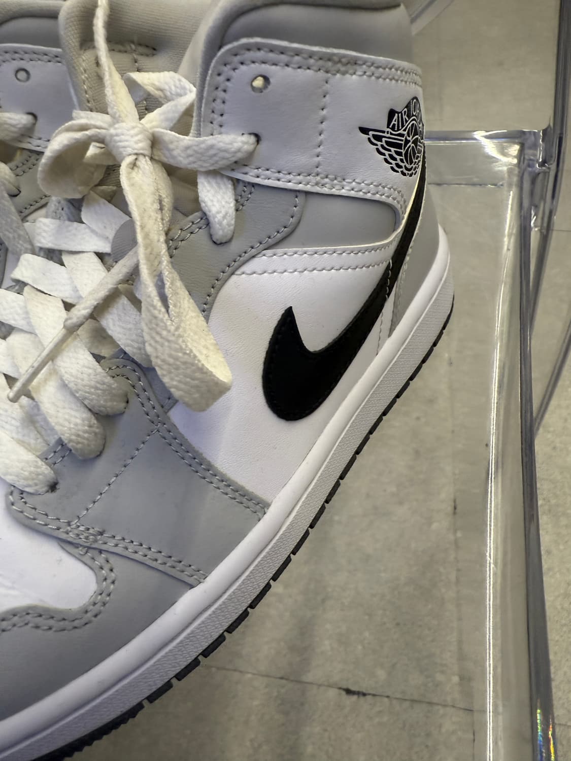 나이키 조던 1 미드 그레이 포그 245  상품이미지3