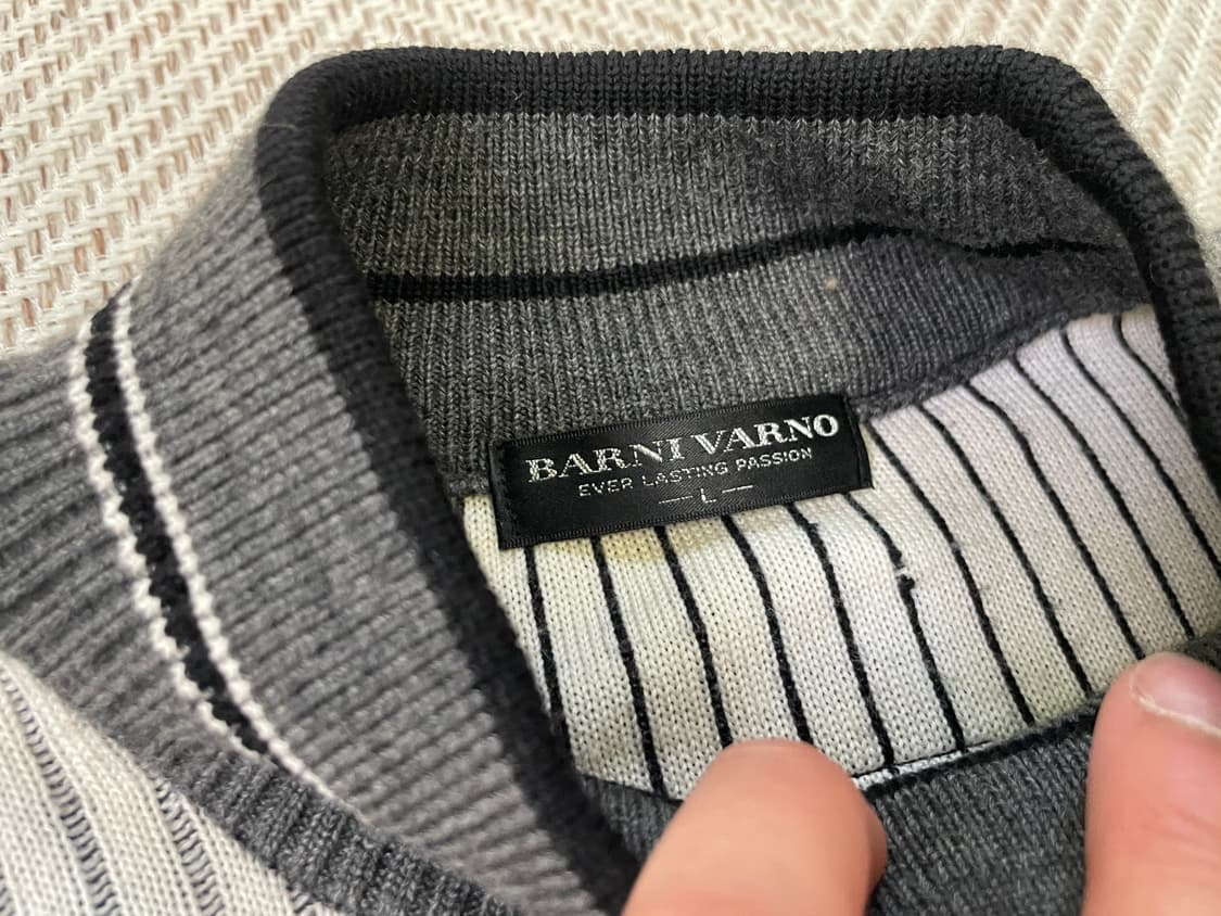 9~00s 비 바르노 크레스트 그래픽 자카드 페라리 니트 상품이미지4