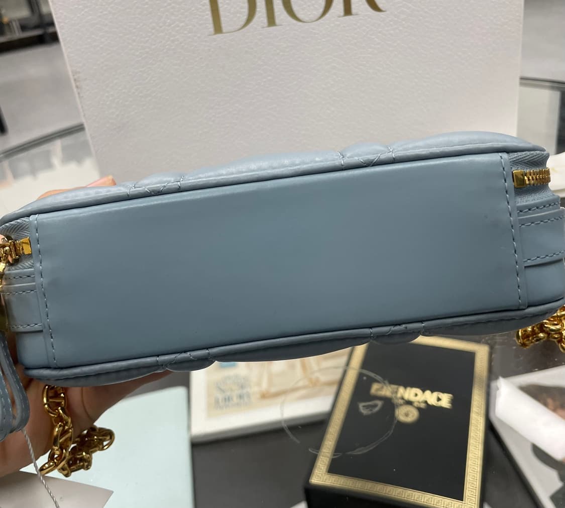 디올 카로 체인 박스백 상품이미지4
