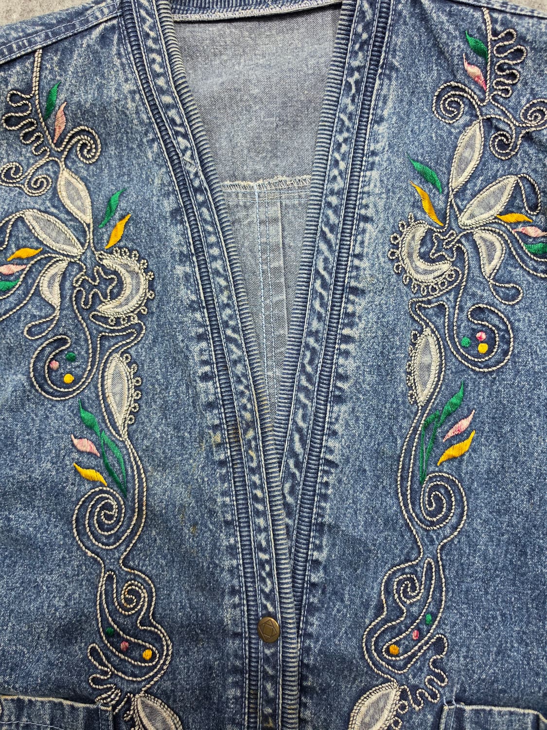 빈티지 자수 디테일 애시드워싱 데님자켓 청자켓 상품이미지4