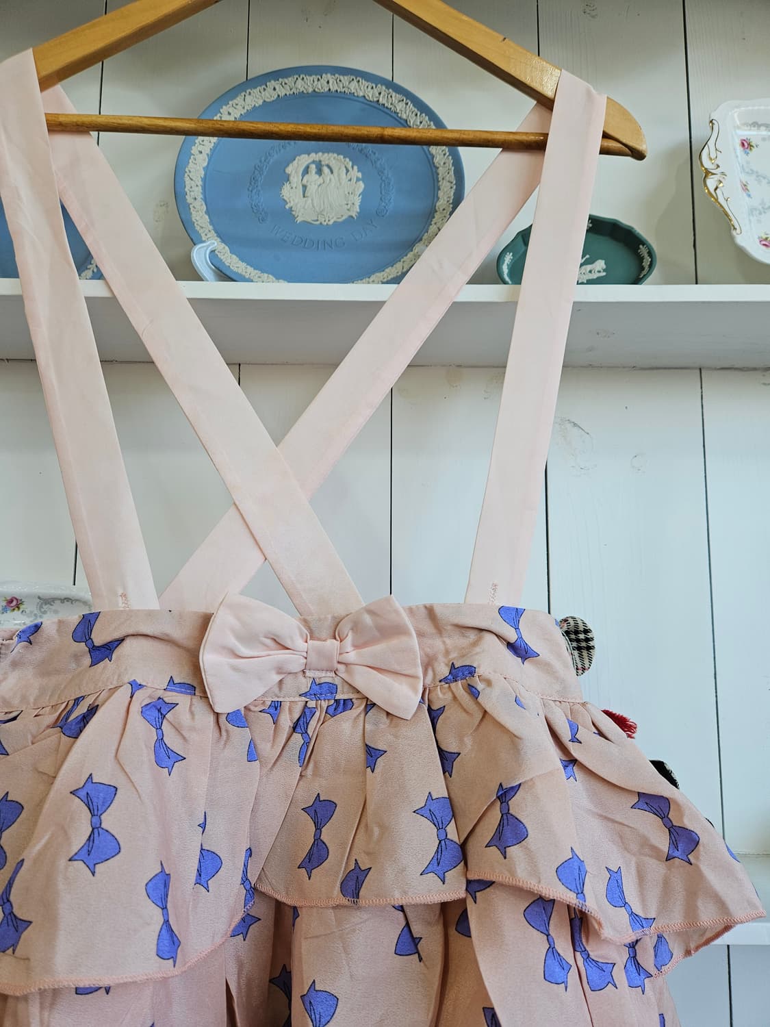 프릴 리본 멜빵 스커트 상품이미지3