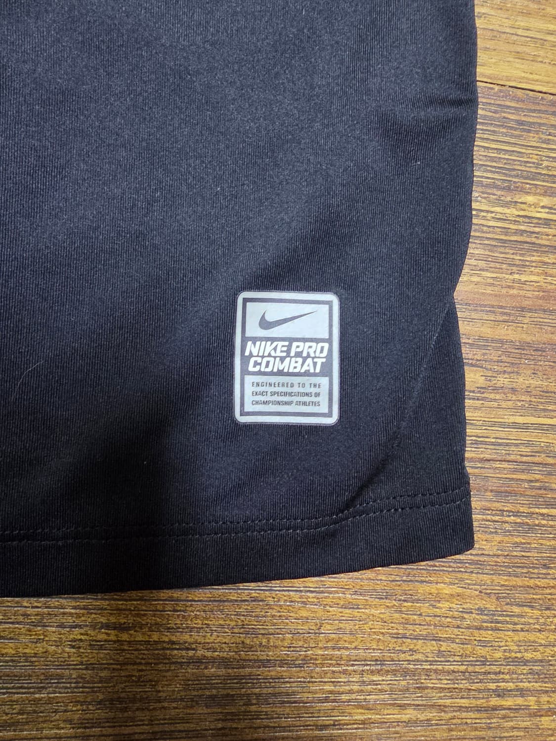 나이키 프로컴뱃 반팔 트레이닝탑  상품이미지4