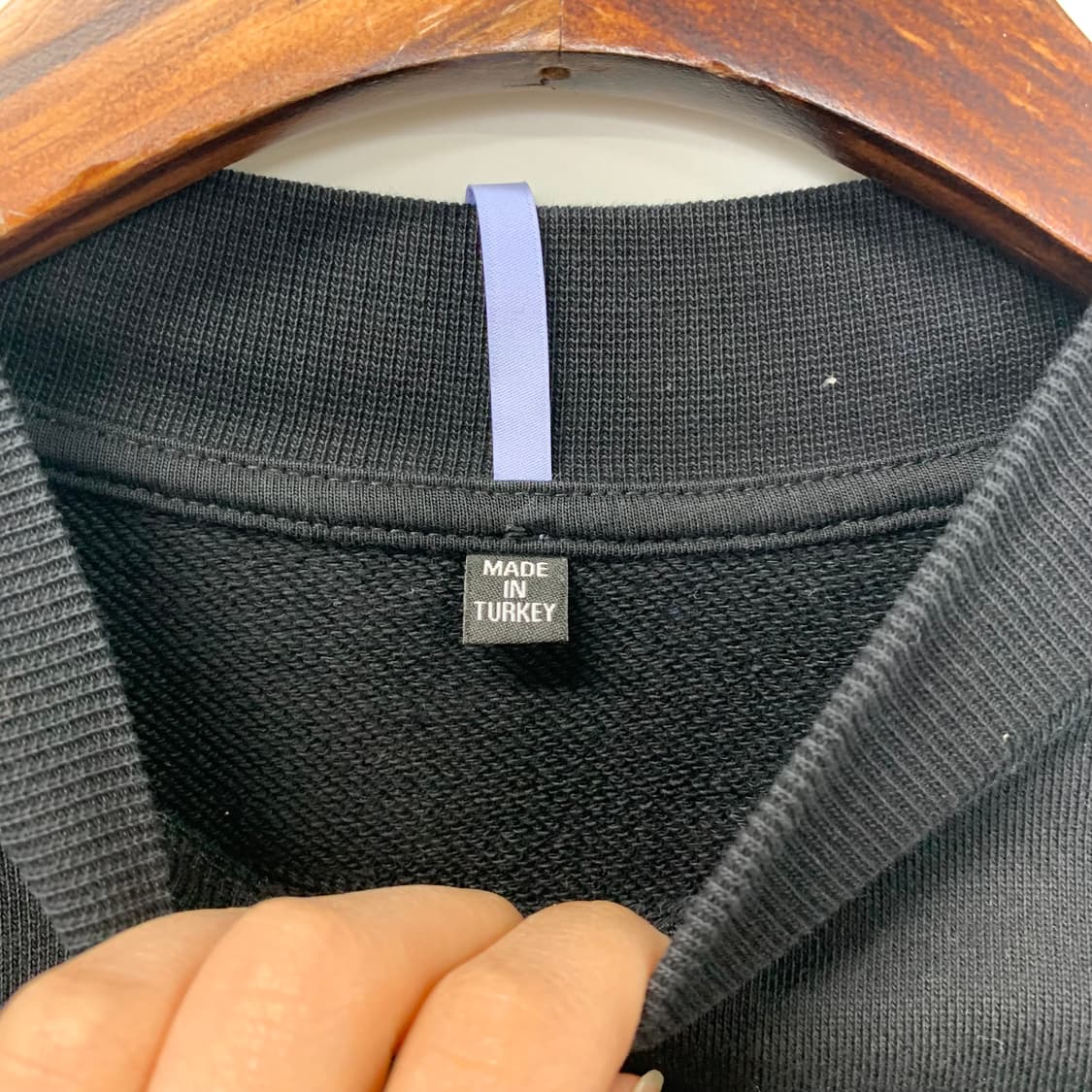 알렉산더맥퀸 블랙 크롭 맨투맨 상품이미지8