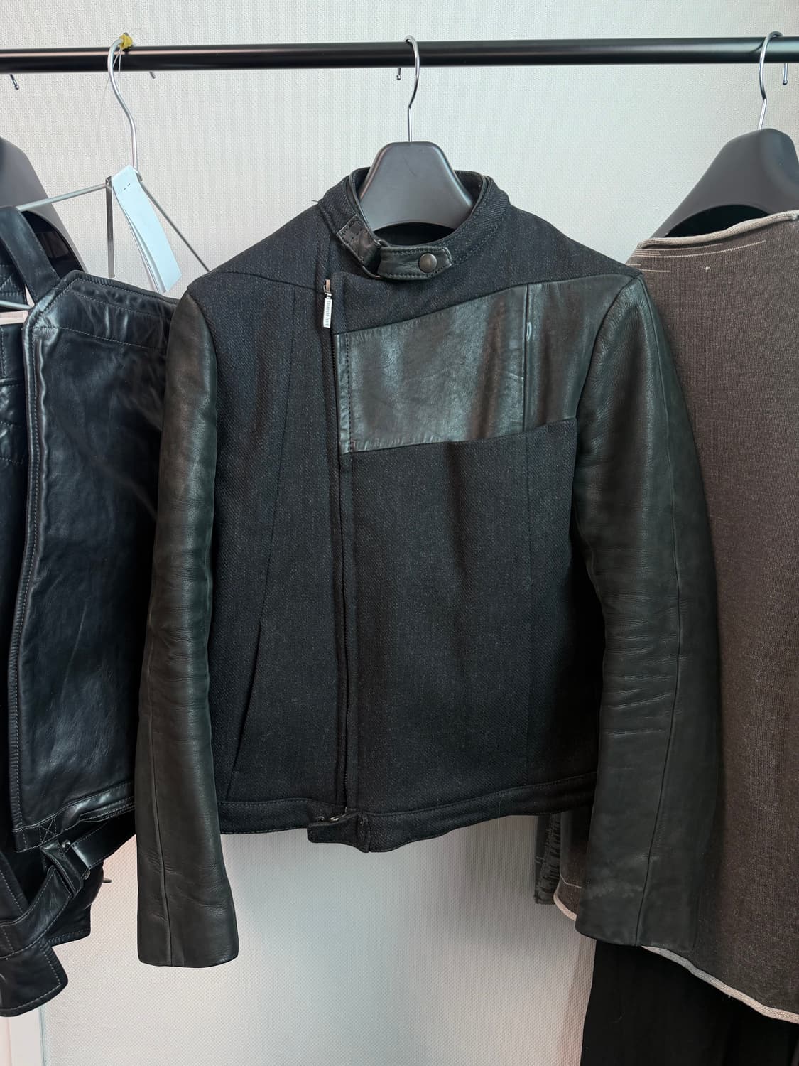 야스유키 이시이 레이어드 레더 자켓 상품이미지2