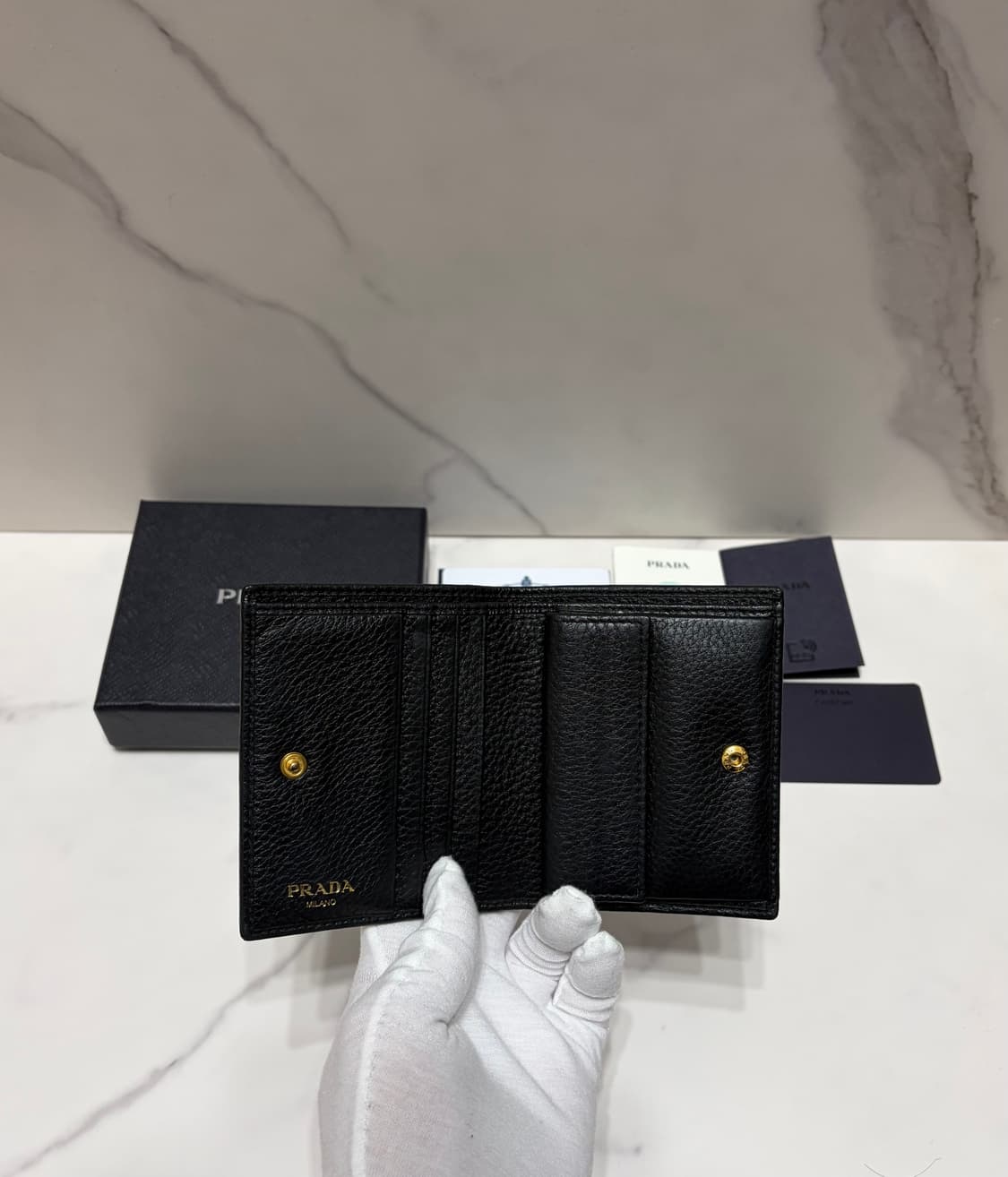 [정품] S급 프라다 사피아노 메탈로고 반지갑 상품이미지3