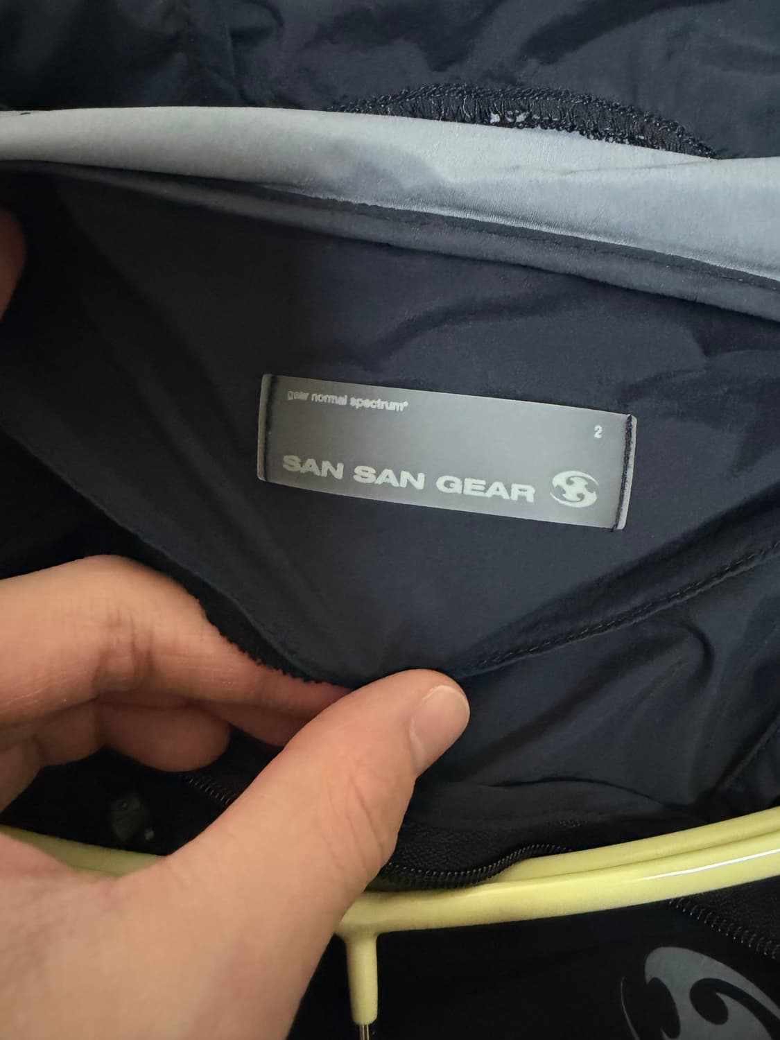 [2] 24fw 산산기어 러닝자켓 바람막이 상품이미지3