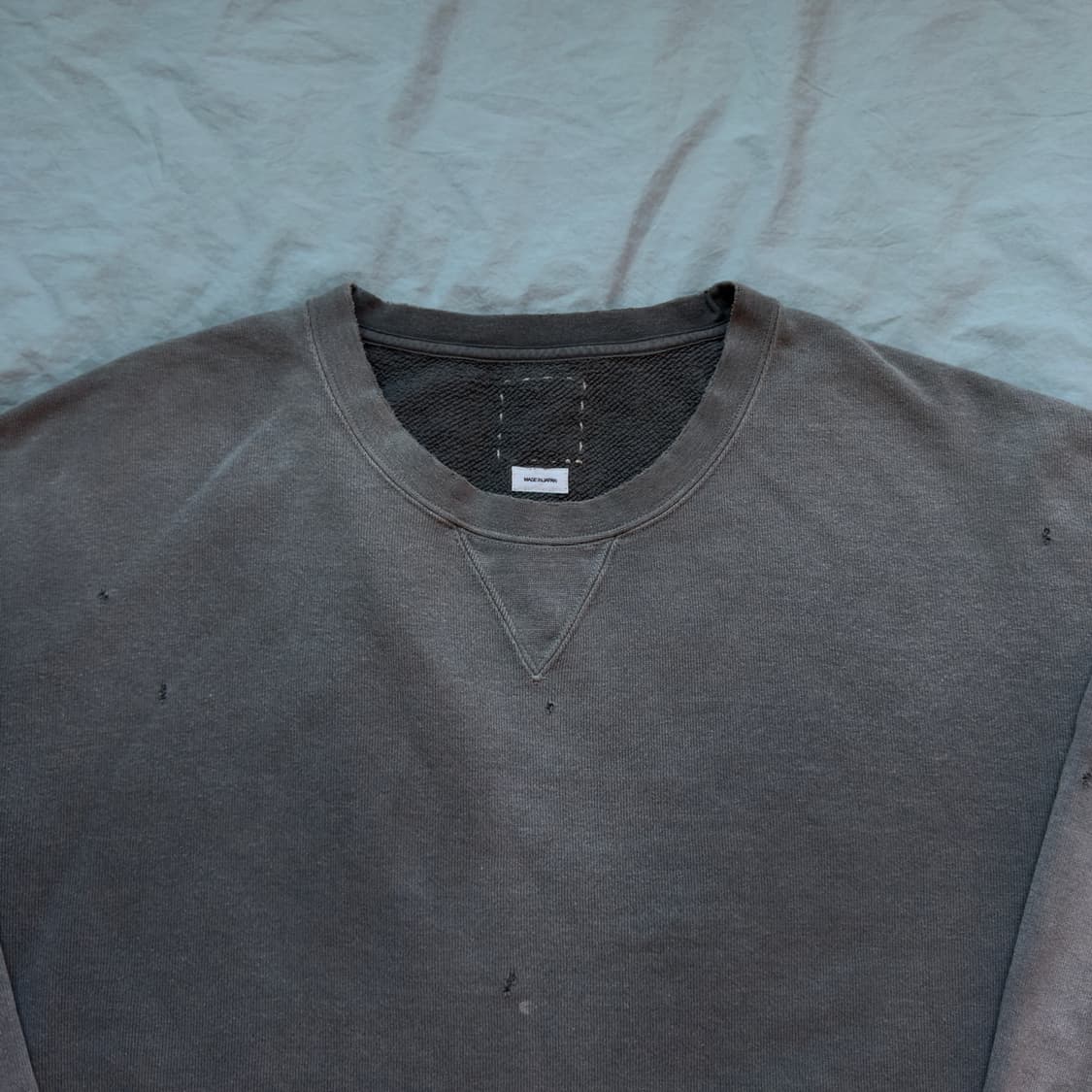 비즈빔 22AW 앰플러스 스웨트 크래쉬 블랙 상품이미지4