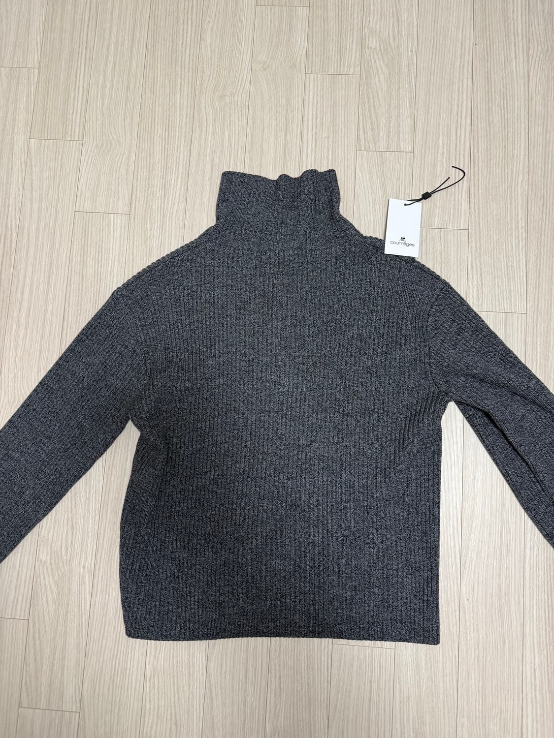 꾸레쥬 니트 m사이즈 상품이미지3