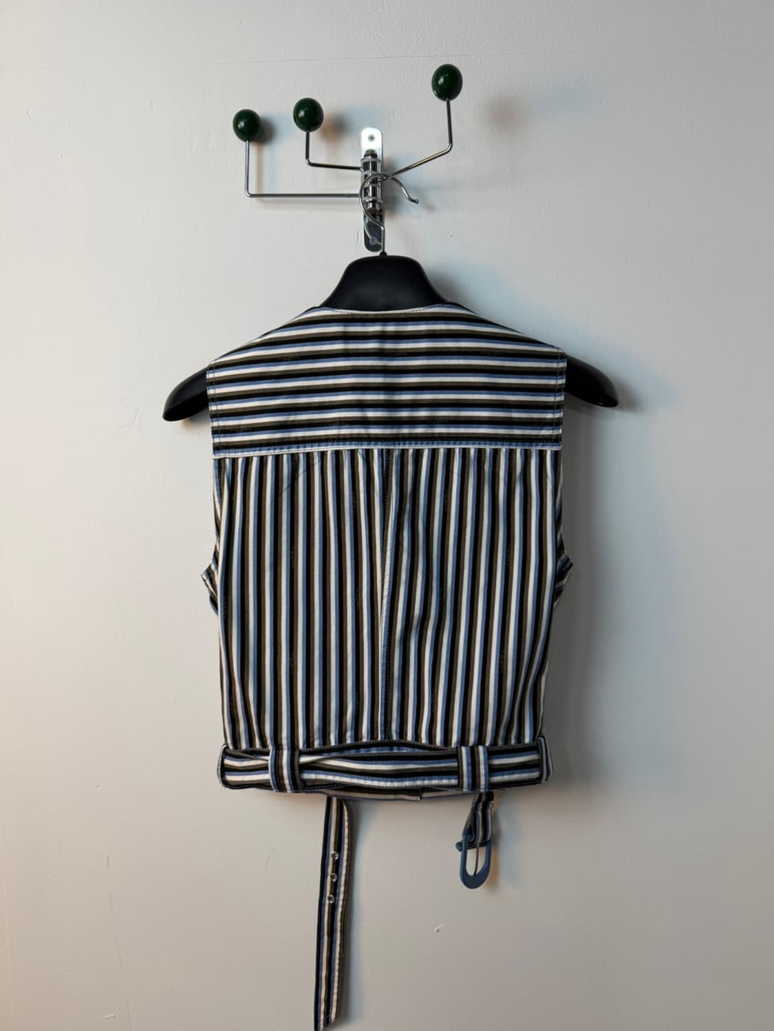 펜디 스트라이프 크롭 베스트 상품이미지5