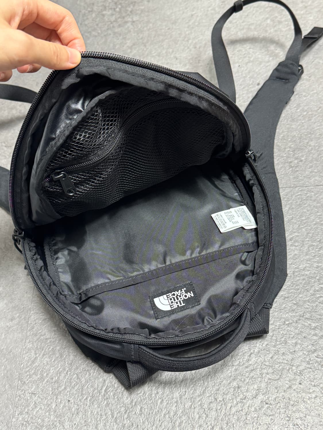 노스페이스 보레알리스 미니 백팩 블랙 상품이미지3