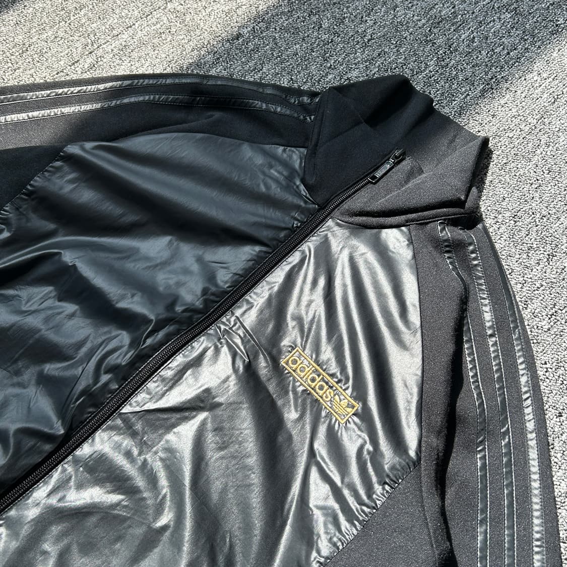 아디다스 파이어버스 골드 로고 트랙탑 져지 상품이미지4