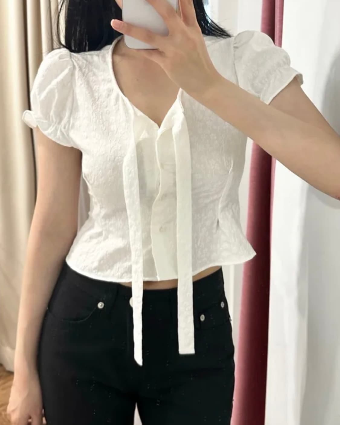 에이블리 퍼프 플라워 반팔 블라우스 상품이미지2