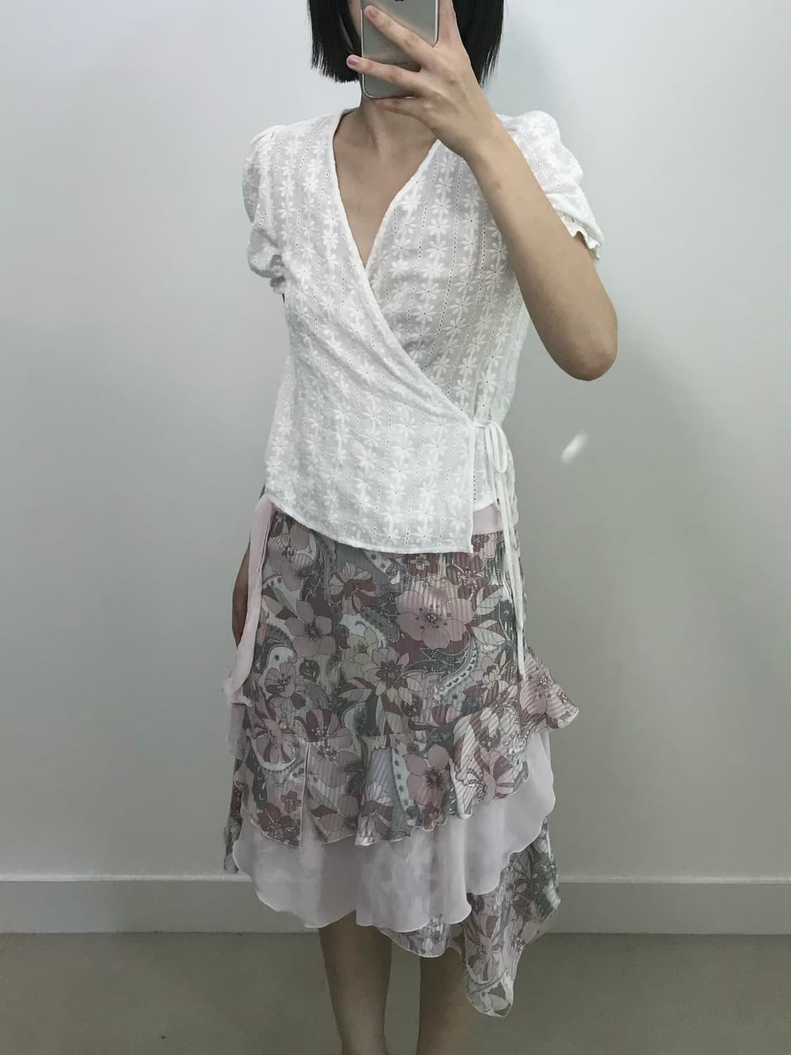 빈티지 펀칭 랩 블라우스 상품이미지1