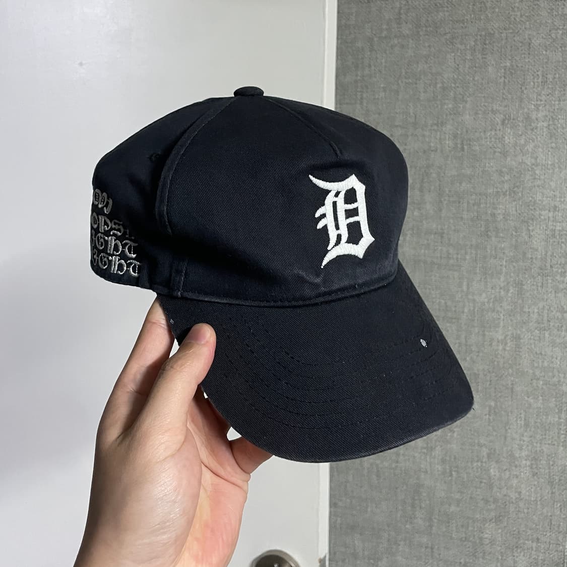 도넛리벤지 핑거프레스 D 캡 모자 상품이미지1