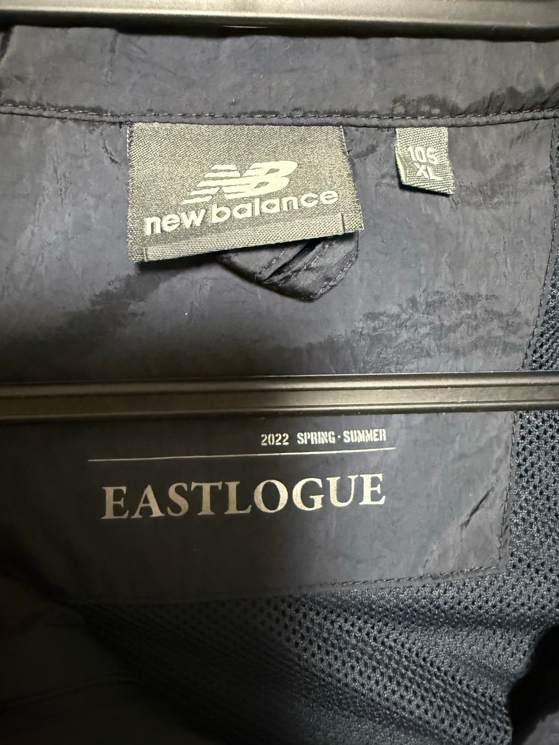 뉴발란스x이스트로그 바람막이 상품이미지3