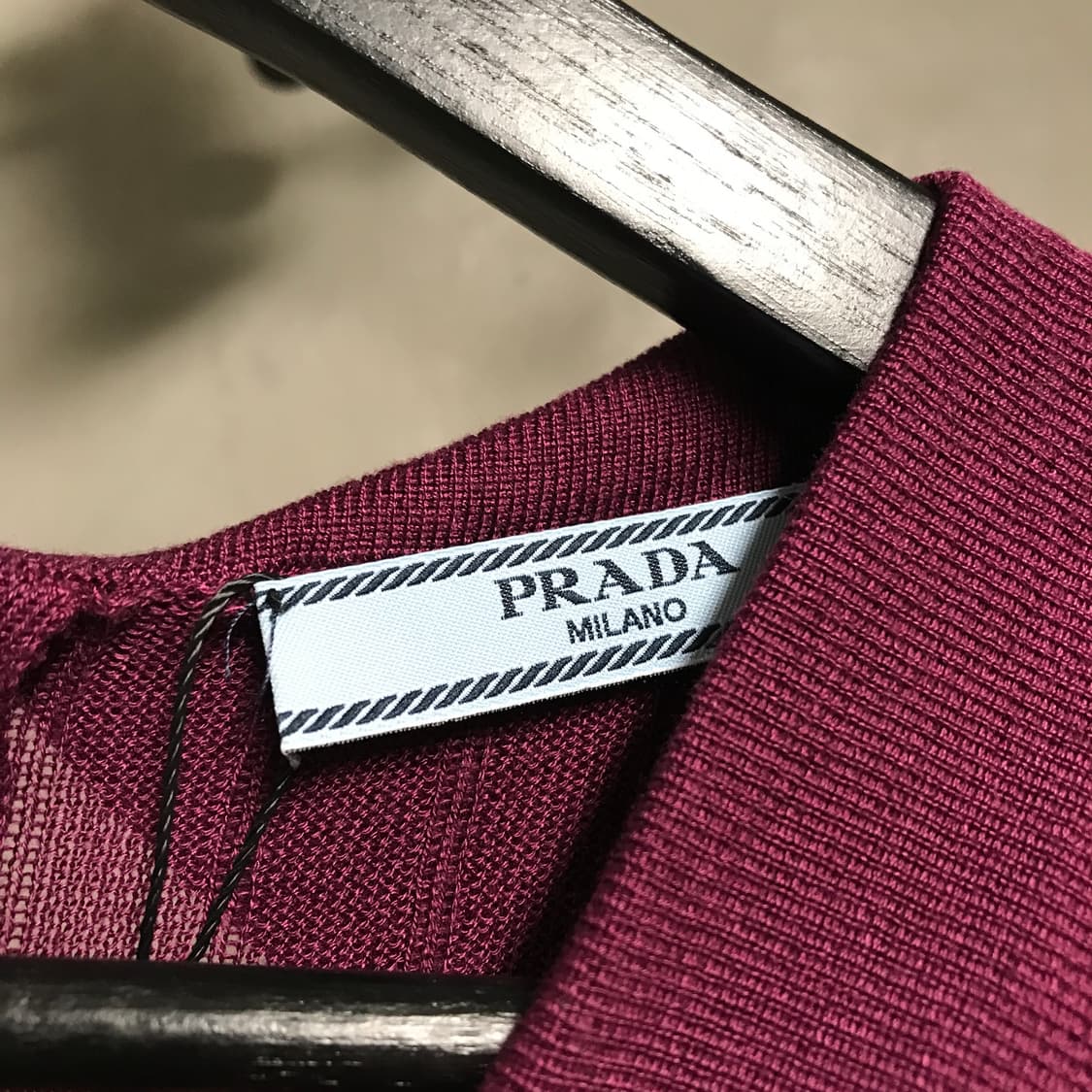 프라다 니트 반팔 카라티 44(W) 상품이미지4
