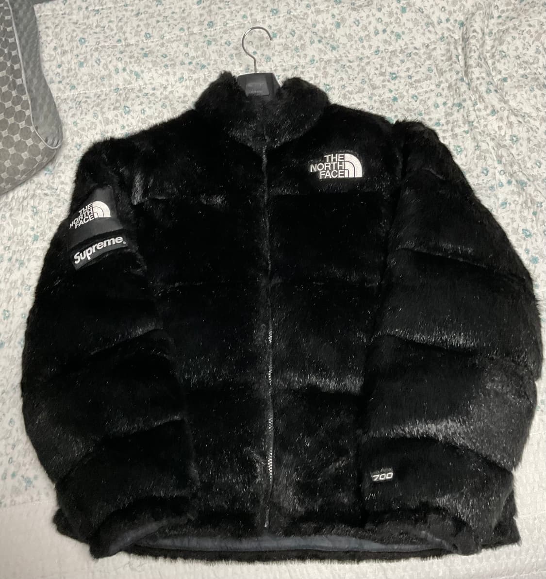 슈프림 x 노스페이스 포우 퍼 눕시 자켓 상품이미지4