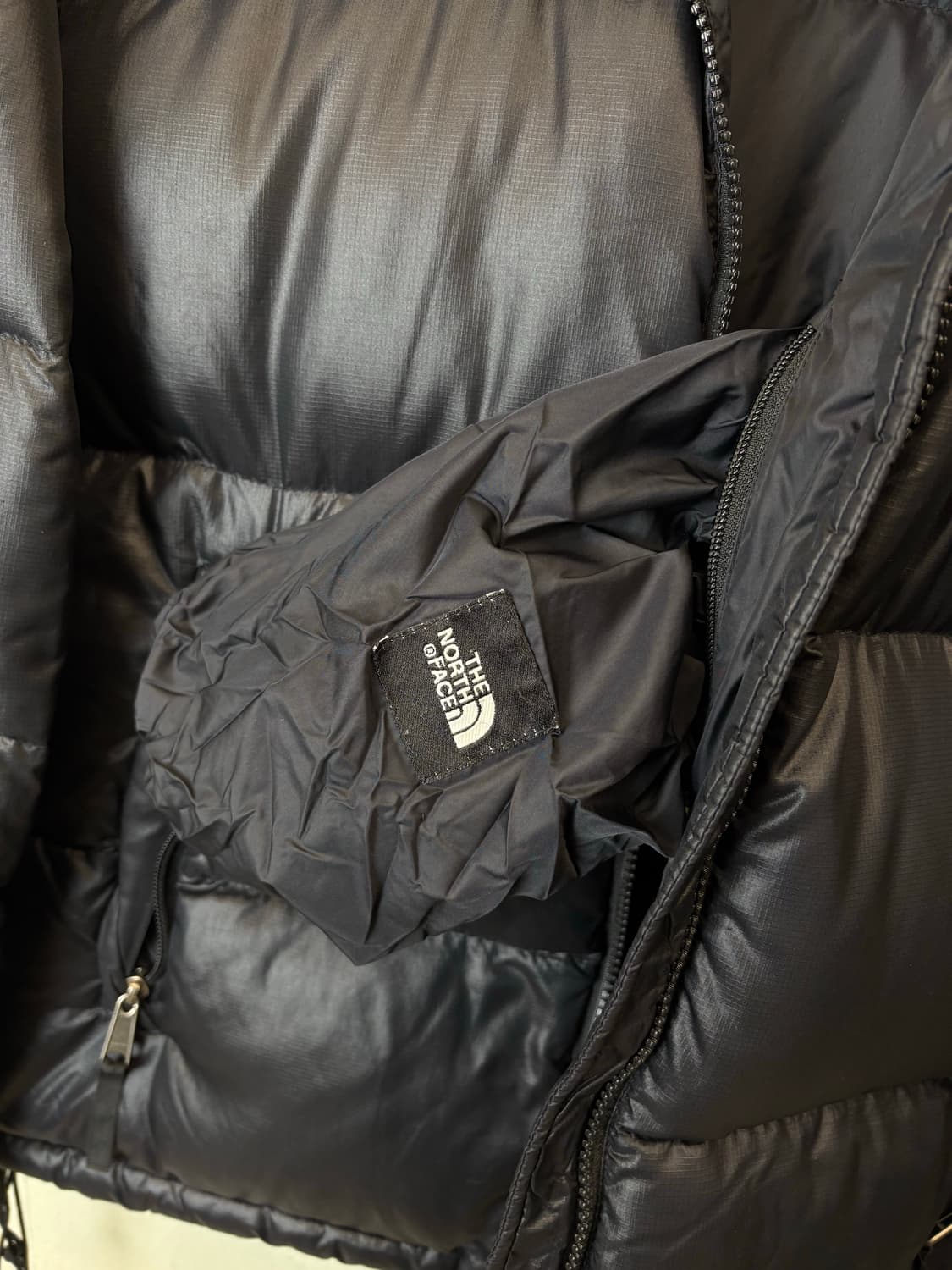 노스페이스 구형 700 눕시 패딩 블랙 상품이미지7