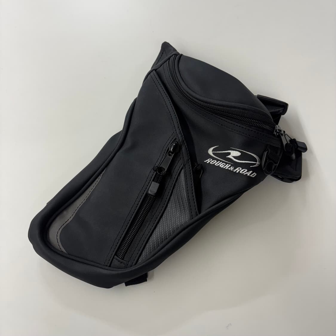러프앤로드(Rough&Road) 라이딩 레그백 - 블랙 상품이미지1