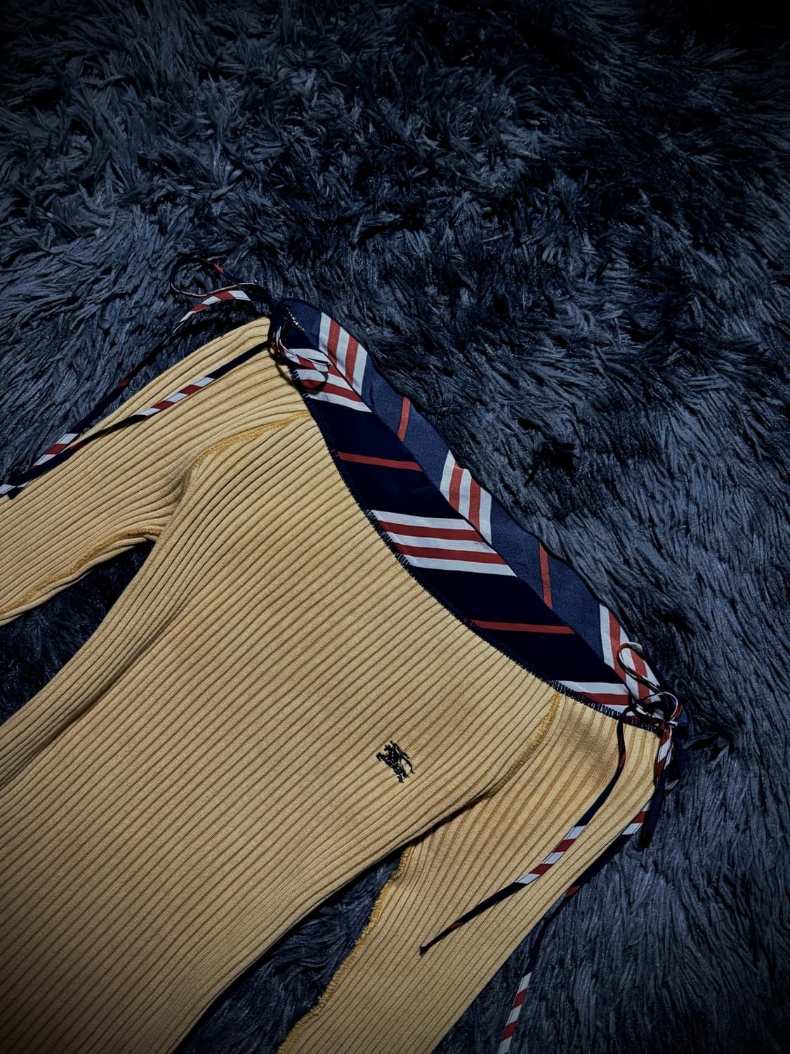 BURBERRY 옐로우 골지 체크 오프숄더 7부슬리브 상품이미지3