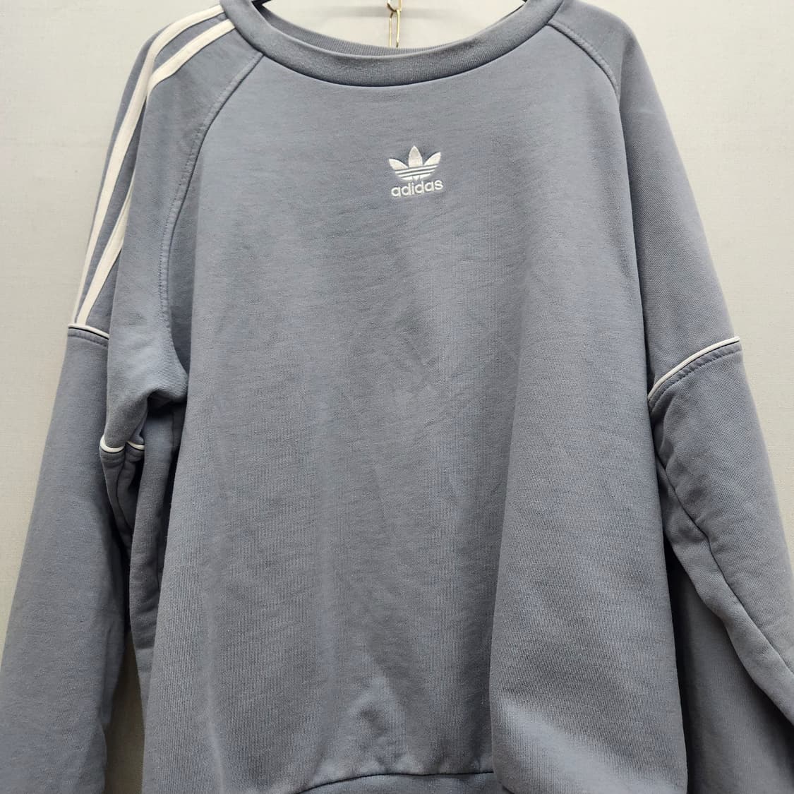 아디다스 삼선 센터 로고 오버핏 맨투맨 L(XL) 상품이미지2