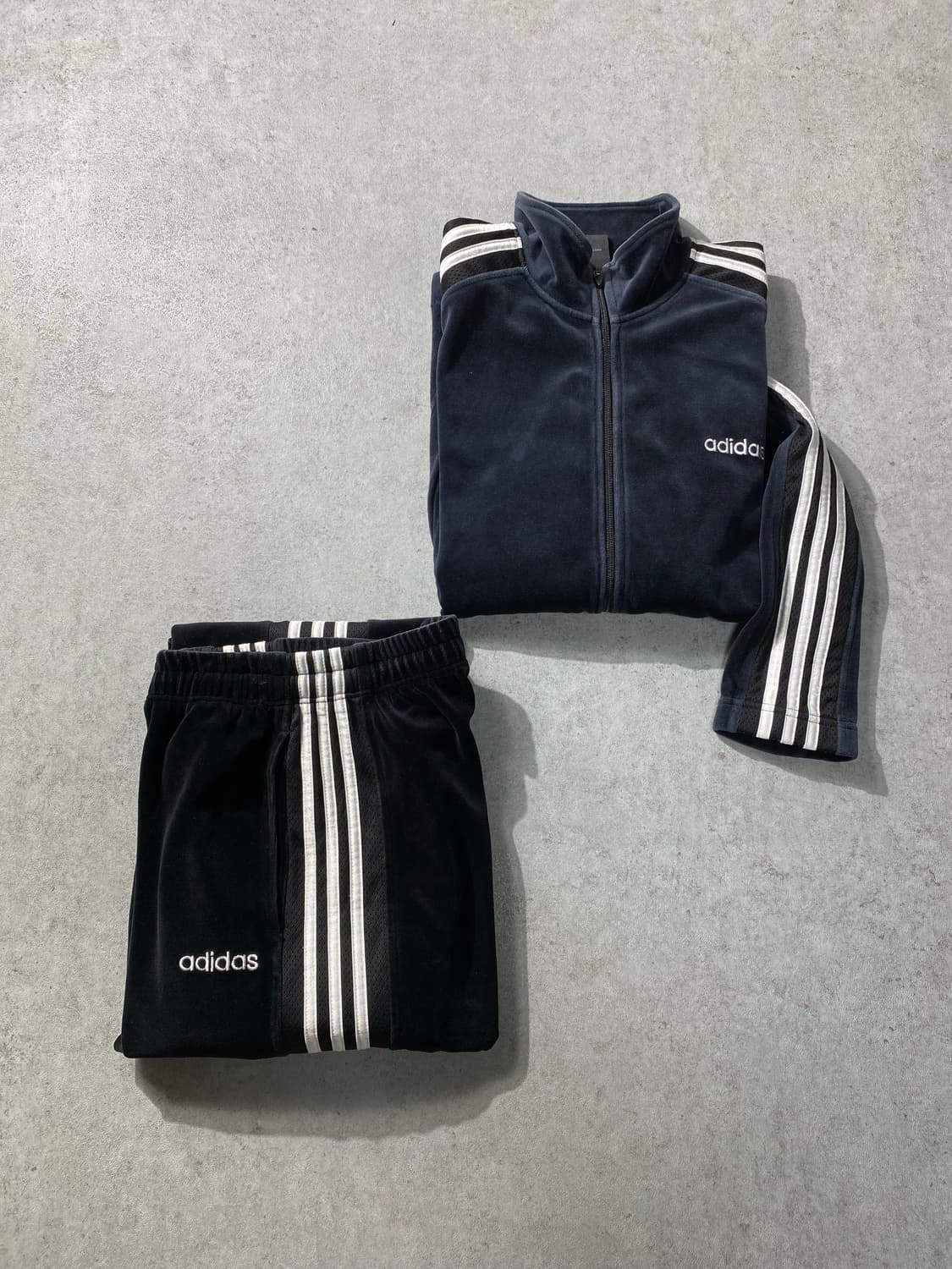[M] 00s Adidas 아디다스 다크네이비 벨루어 트랙져지 셋업 상품이미지1