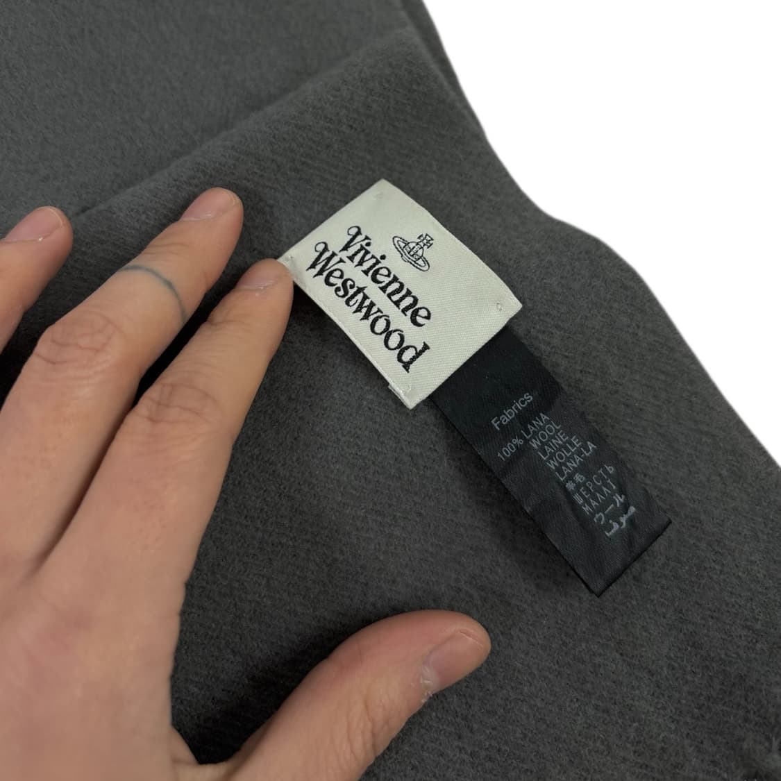 정품)비비안 웨스트우드 머플러 상품이미지4