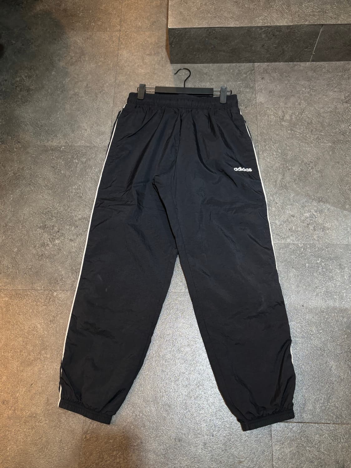아디다스 우븐팬츠 조거팬츠 블랙 L사이즈 상품이미지2