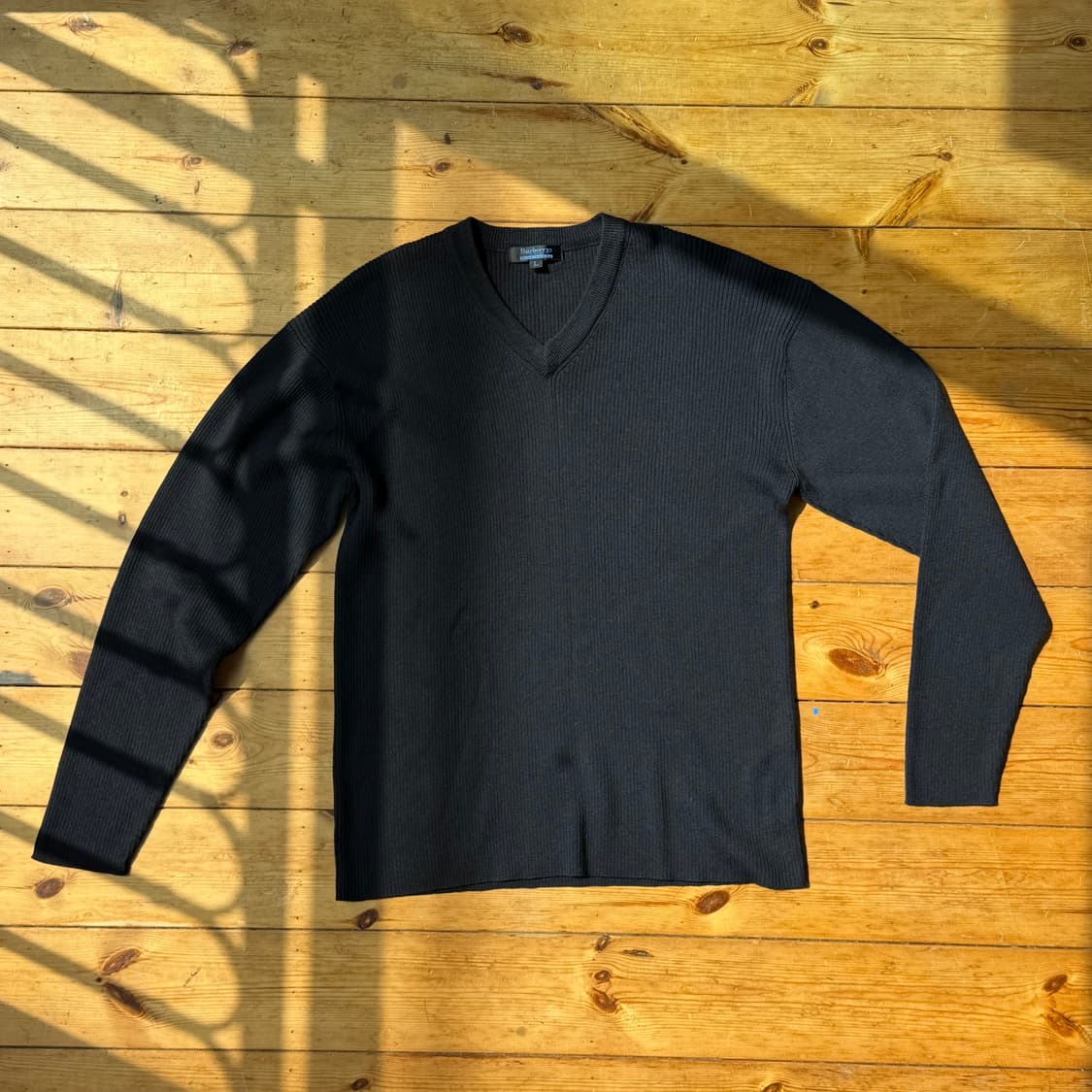 90‘s 버버리 블루라벨 울 브이넥 니트 상품이미지1