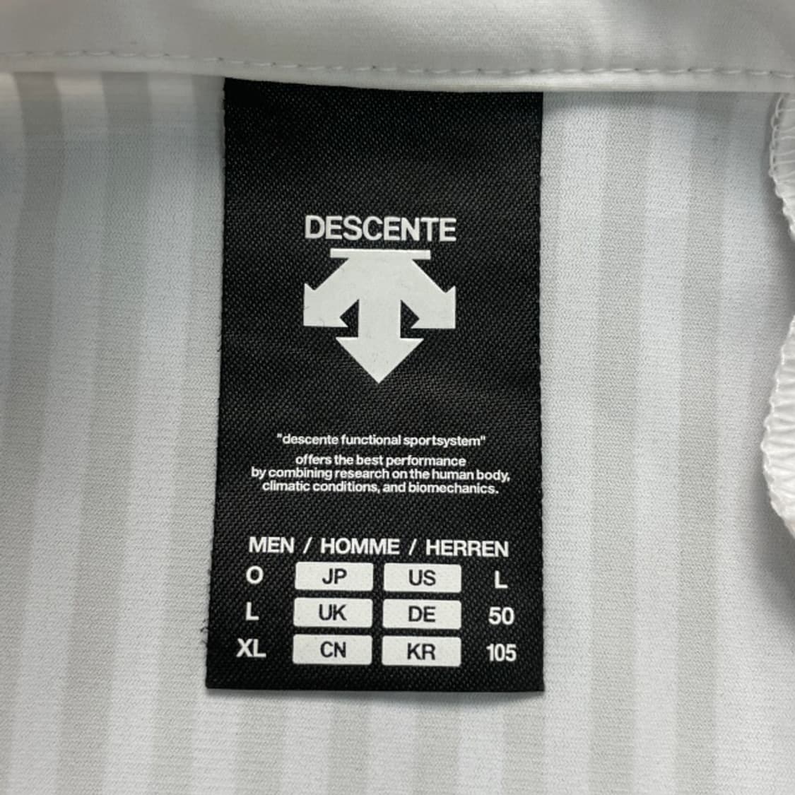 105 데상트 캐나다 집업 상품이미지3