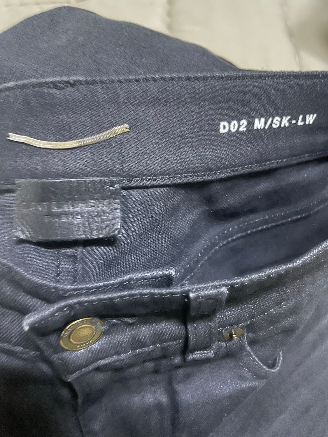 생로랑 D02 블랙진 상품이미지2