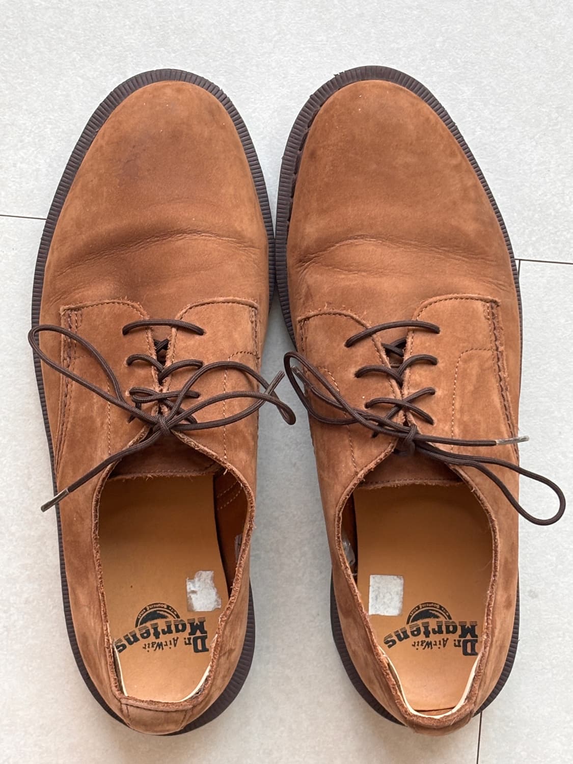 Dr.Martens OCTAVIUS 브라운 누벅 더비슈즈 상품이미지2