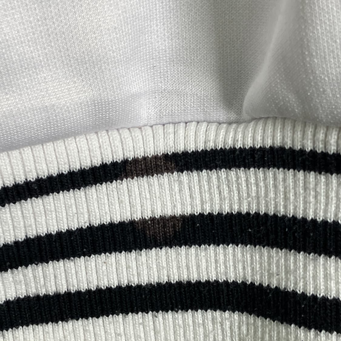 버버리 블랙라벨 화이트 트랙 집업 자켓 상품이미지9