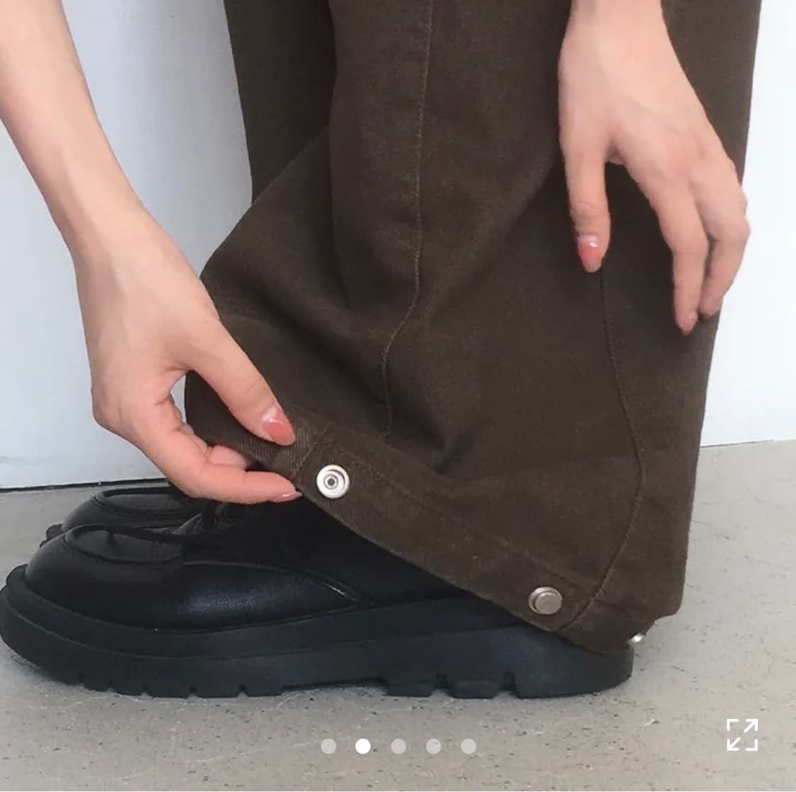 에이블리 퍼팅 사이드 핀턱 와이드 코튼 팬츠 브라운 상품이미지2