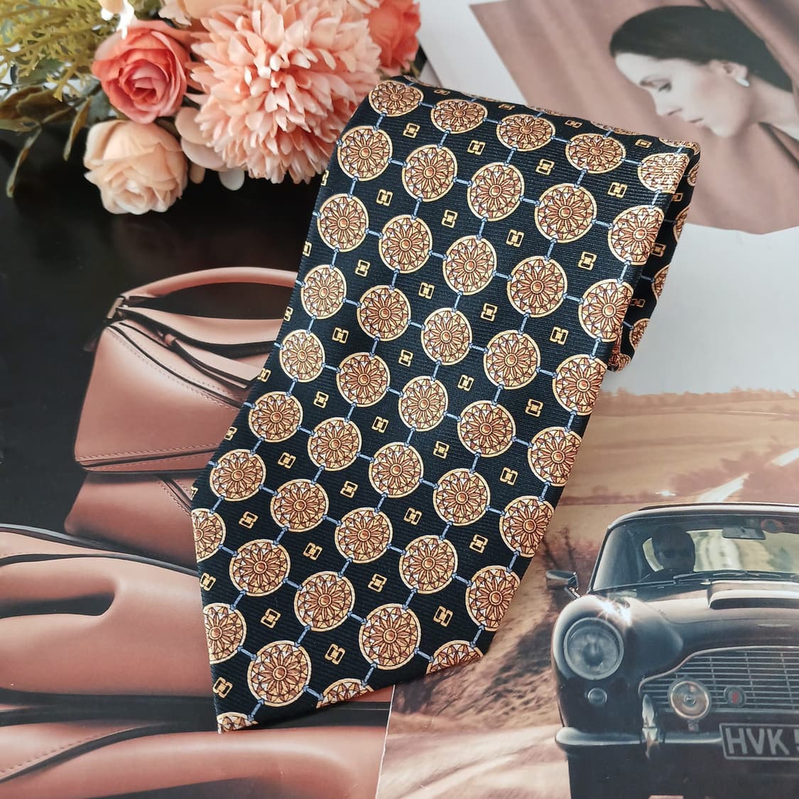 기라로쉬 실크 블랙 메달리온 패턴 넥타이 9.5cm A+등급 A19283 상품이미지2