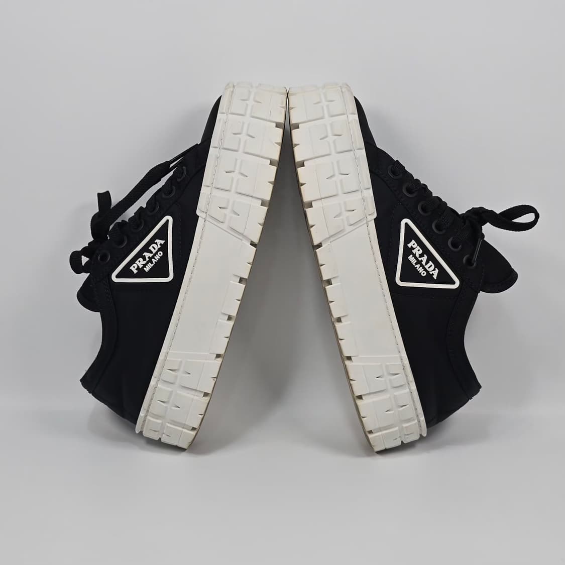 프라다 나일론 개버딘 휠 스니커즈 ( 250 ) 상품이미지4