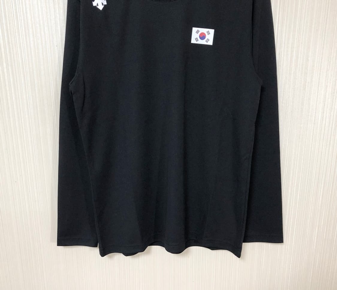 (2)데상트국대 국대KOREA 국대트레이닝 긴팔티셔츠 L(100) 상품이미지3