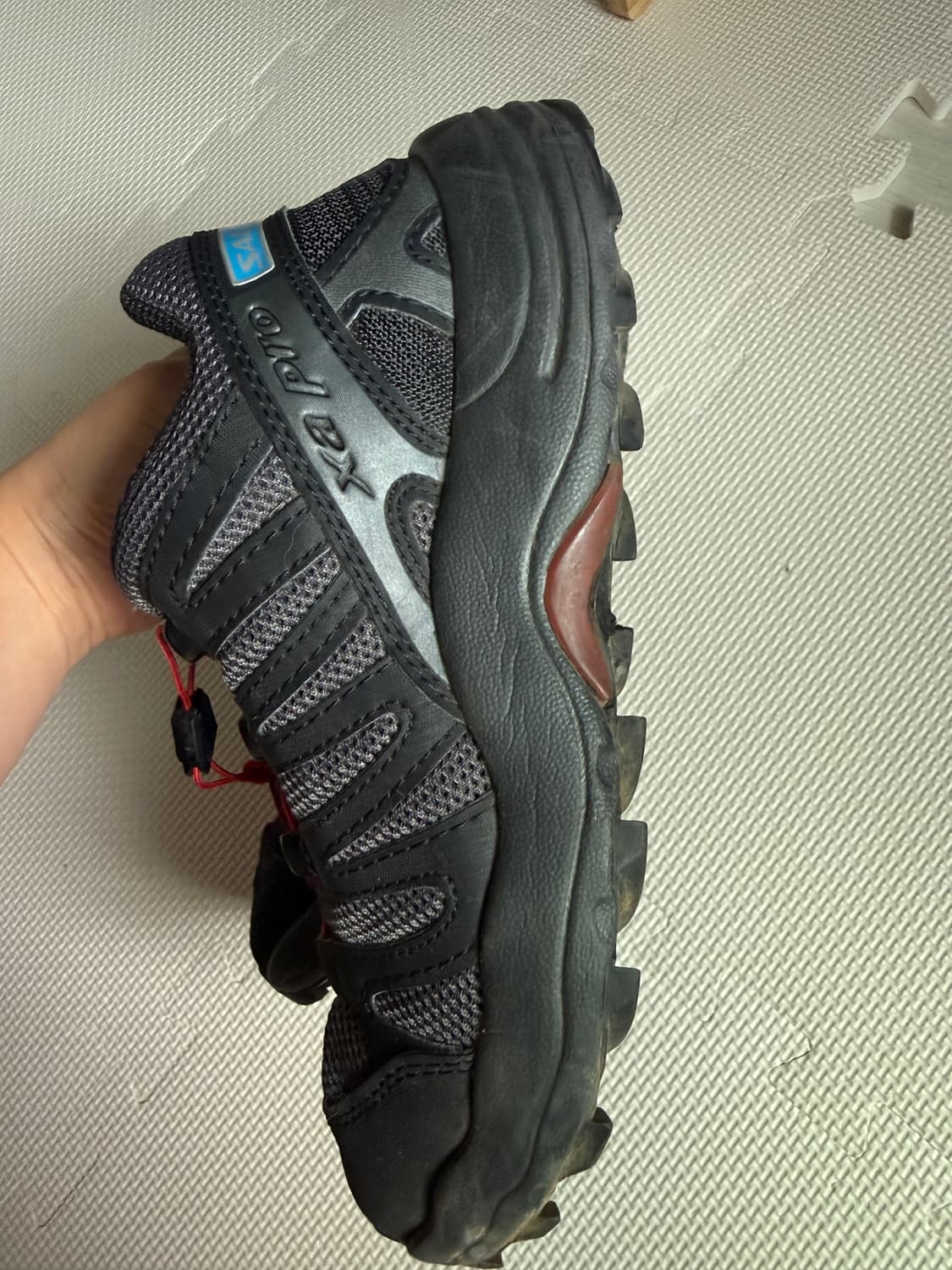 살로몬 신발 상품이미지2